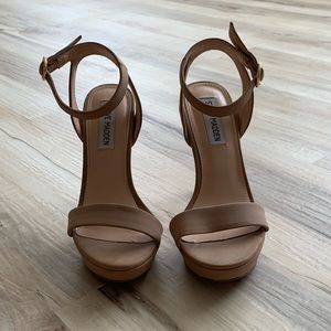 Steven Madden nude heels - 5.5